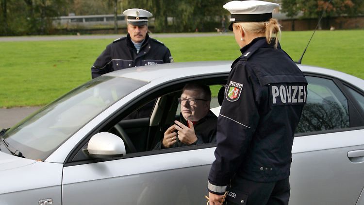 Thomas Haldenwang bei Polizeikontrolle